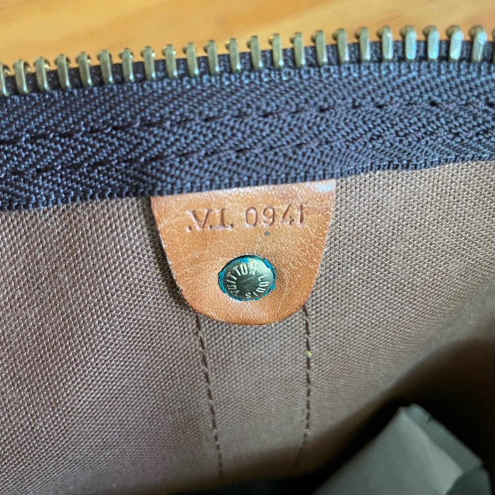 Louis Vuitton Keepall 50 Bandoulière Authentic - Picture 10 of 13